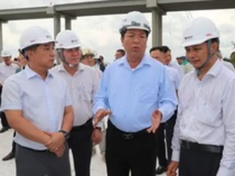 Đèo Cả thi công công trình phức tạp bậc nhất ĐBSCL, Bộ trưởng: “Đây là niềm tự hào của ngành xây dựng VN”