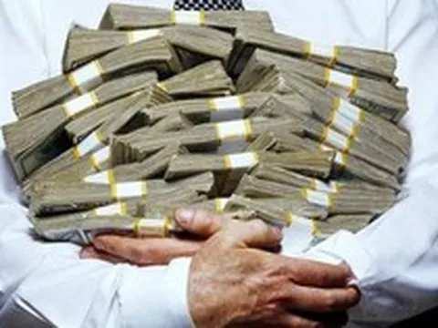 Một đại gia dự chi cổ tức tiền mặt hơn 5.000 đồng/cp, chuẩn bị "bắt tay" Tập đoàn lớn Trung Quốc