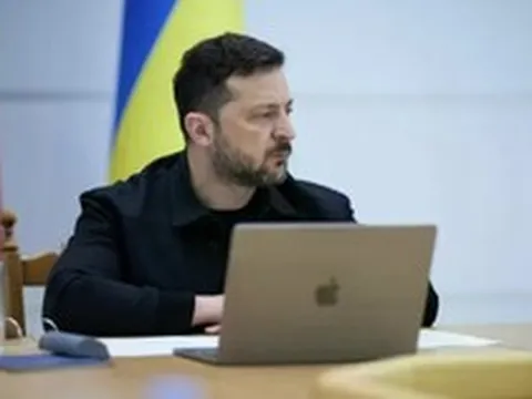 Tổng thống Zelensky đưa ra tối hậu thư kéo dài một tuần cho ông Lukashenko