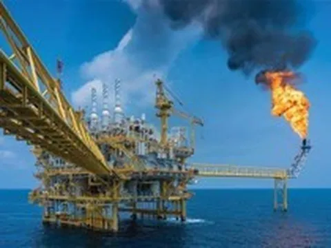 Phát hiện một doanh nghiệp dầu khí chuẩn bị rót 32.000 tỷ đồng đón sóng đại dự án ngành điện