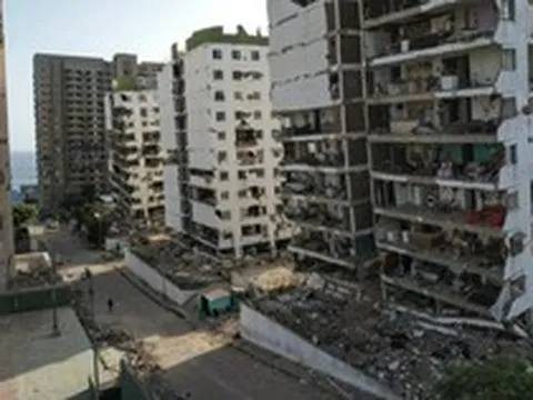 Ảnh vệ tinh cho thấy mức độ tàn phá nặng nề do động đất ở Macuto, Venezuela