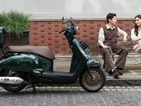 Rẻ hơn Honda SH Mode, "tân binh" mới của nhà Honda gây sốt với ABS, TCS và loạt trang bị xịn sò