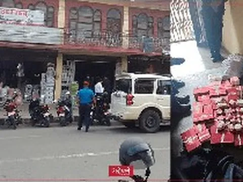 Đột kích cửa hàng quần áo, tịch thu vàng bất chính trị giá tới 5 tỷ VNĐ gói trong bọc kín