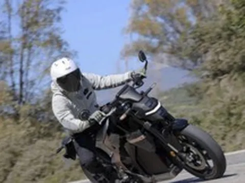 Siêu mô-tô điện Honda WN7 đổ bộ châu Âu: Trang bị gắp đơn Ducati, công nghệ phanh tái năng lượng quyết đấu LiveWire nhà Harley-Davidson