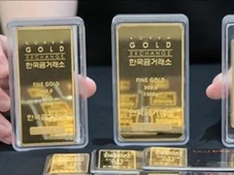 Giá vàng thế giới bất ngờ rơi xuống dưới 4.000 USD/ounce