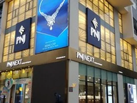 Biến căng: Chỉ trong 3 tuần, cổ phiếu PNJ 2 lần lập kỷ lục thanh khoản, 'trao tay' hơn 13% cổ phần