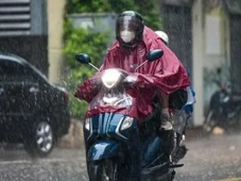 Hà Nội mưa dông giờ tan tầm, Bắc Bộ có nơi mưa lớn hai ngày cuối tuần