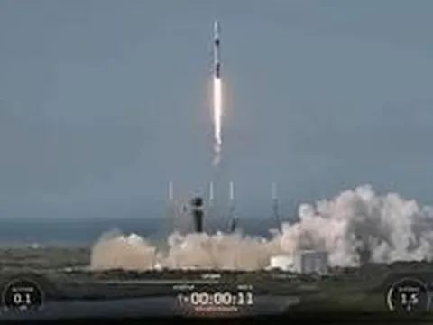 Tên lửa SpaceX trôi dạt có nguy cơ va chạm với Mặt Trăng