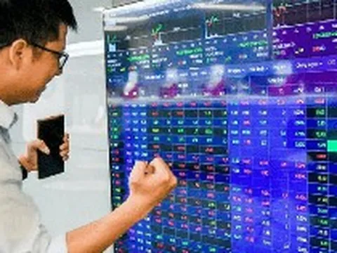 Một nghịch lý đang mở ra cơ hội lớn trên thị trường chứng khoán, đầu là tâm điểm hút tiền?
