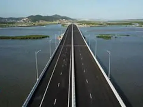 Quảng Ninh đề xuất làm thêm cao tốc 6 làn xe