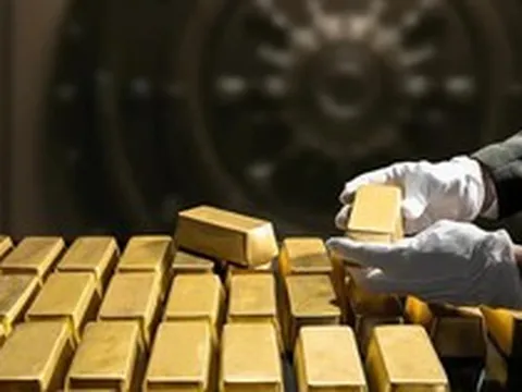Loạt NHTW, các quỹ ETF, "trùm" Stablecoin đồng loạt mua vàng ngay trước sóng tăng
