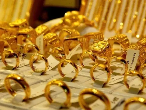 Giá vàng hôm nay (19/8): Diễn biến ngoài dự báo