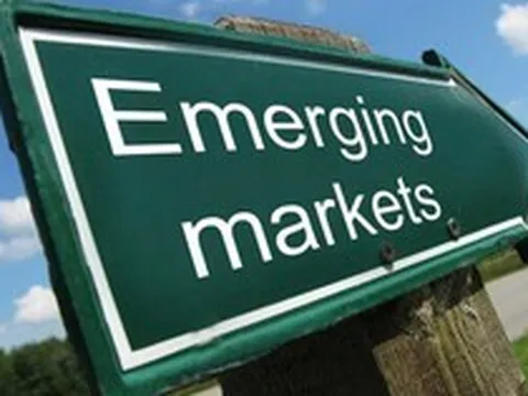 Bao nhiêu cổ phiếu ngân hàng lọt rổ FTSE Global Equity Index Series (GEIS)?