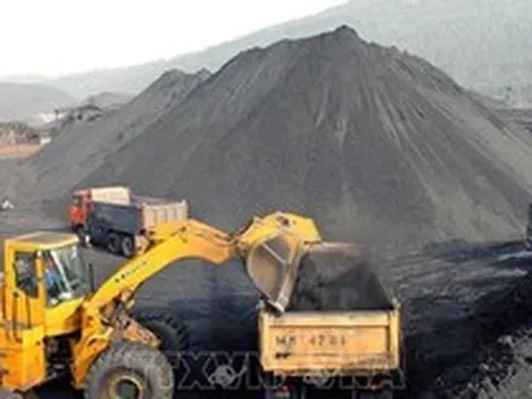 Gỡ vướng quản lý nhà nước về khu công nghiệp, địa chất, khoáng sản