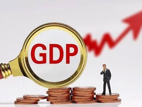 Việt Nam ngược dòng, GDP sắp vượt Philippines, Thái Lan và Hong Kong
