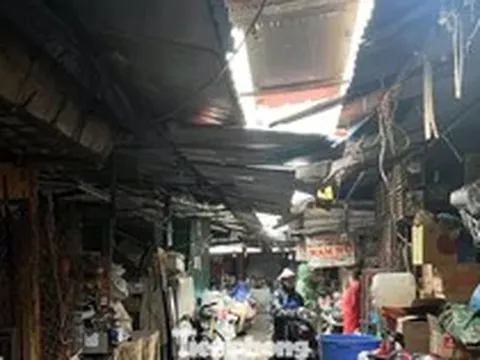 Sở Công Thương Hà Nội yêu cầu báo cáo việc đóng cửa chợ Kim Liên
