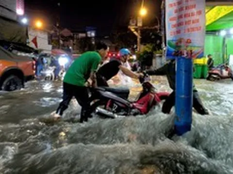 Tây Nguyên và Nam Bộ mưa lớn, có nơi trên 400mm, cảnh báo sạt lở
