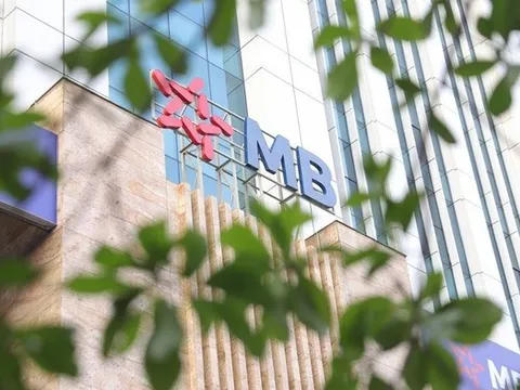 Loạt lãnh đạo MB và người nhà đăng ký mua thêm 2,74 triệu cổ phiếu