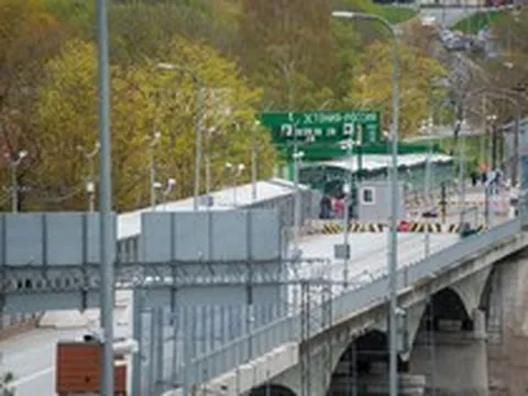 Nga bất ngờ siết chặt dải biên giới 5 km giáp Estonia: Giới nghiêm, cấm săn bắn, hạn chế đi lại