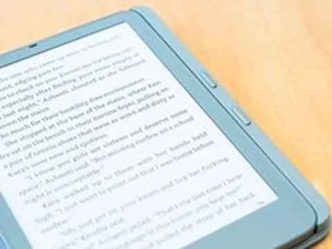 Ốp lưng Kindle mới của Amazon gây sốt cộng đồng nhờ tích hợp nút bấm lật trang vật lý