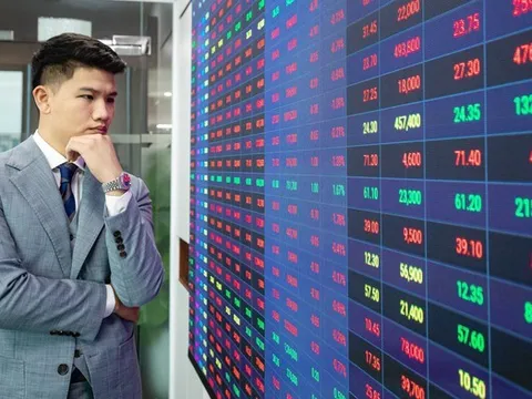 Thị trường phân hóa mạnh, lộ diện nhóm ngành được đặt niềm tin