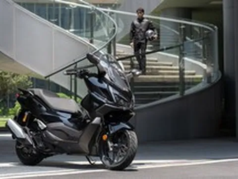 Honda NWZ150 ra mắt với động cơ hybrid, trang bị màn hình TFT và radar chống va chạm, giá bán chưa tới 70 triệu đồng