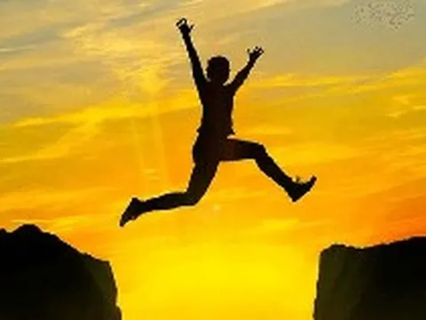 Hưởng lợi từ loại cây chảy ra “vàng trắng”, một cổ phiếu âm thầm vượt đỉnh lịch sử, tăng gần 60% sau một năm