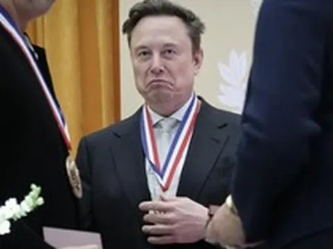 Ông Trump ví Elon Musk như “Thomas Edison thời hiện đại”