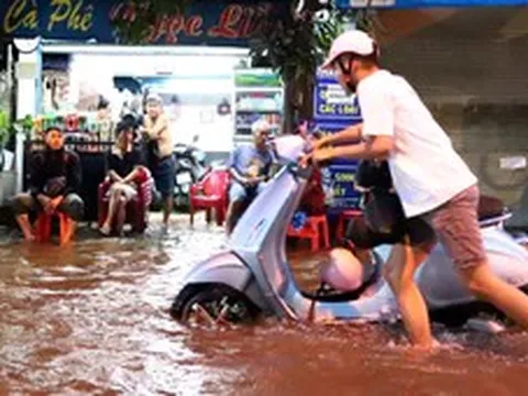 Thời tiết hôm nay 12-10: Triều cường Nam Bộ vẫn cao, miền Trung giảm mưa