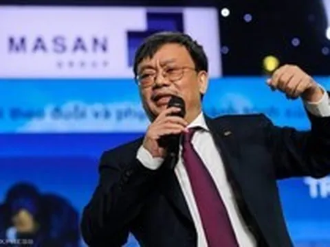 Tiến sĩ vật lý hạt nhân đi bán mì tôm, nước mắm: Tài sản tỷ USD, giàu top Việt Nam