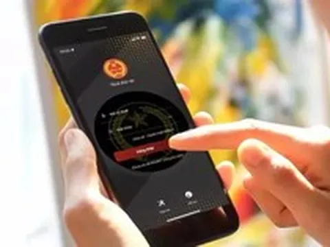 Nộp thuế qua eTax Mobile có thể gỡ tạm hoãn xuất cảnh sau 3-5 phút