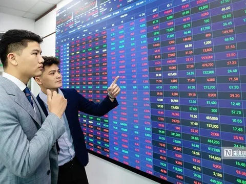 VN-Index hướng đến vùng hỗ trợ cân bằng, chắt lọc cơ hội từ nhóm ngành thu hút dòng tiền