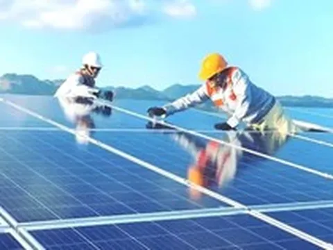 Chờ gỡ 'nút thắt' bán điện mặt trời mái nhà