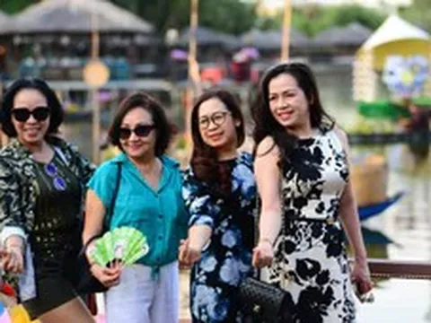 Thời tiết hôm nay 25-10: Cả nước ngày nắng, Nam Bộ chiều tối có mưa