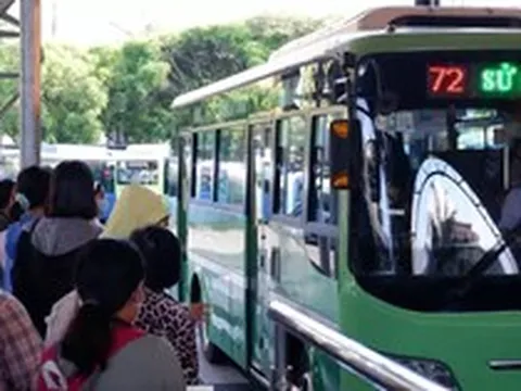 TPHCM: Vận động cán bộ đi phương tiện công cộng 2 lần/tuần, đưa vào đánh giá xếp loại hàng năm