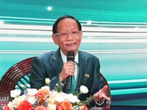 Chủ tịch ABBank Vũ Văn Tiền nói thẳng: Ở tập đoàn tôi, mỗi cuộc họp không quá 1 tiếng, cấp dưới báo cáo tối đa 5 phút
