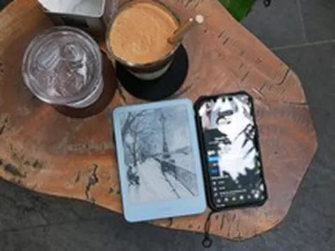 Đánh giá Kindle Aluminum: Giá gần 7 triệu đồng tại Việt Nam, có đáng mua hơn bản vỏ nhựa?