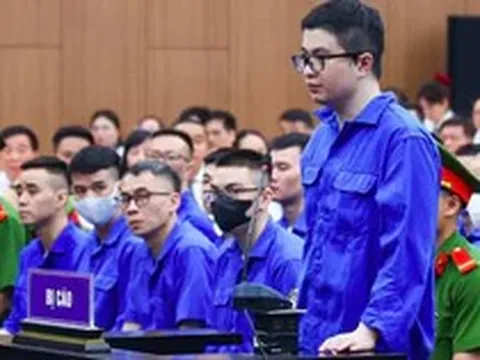 Mr Pips: ‘Có những lúc bị cáo buồn, kể cả có nhiều tiền cũng thấy cuộc đời này vô thường, vô nghĩa’
